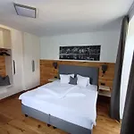 Appartements-strandschloessl Heitzmann Lägenhet Seeboden
