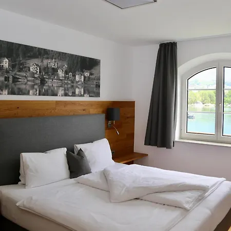 Appartements-strandschloessl Heitzmann Lägenhet Seeboden
