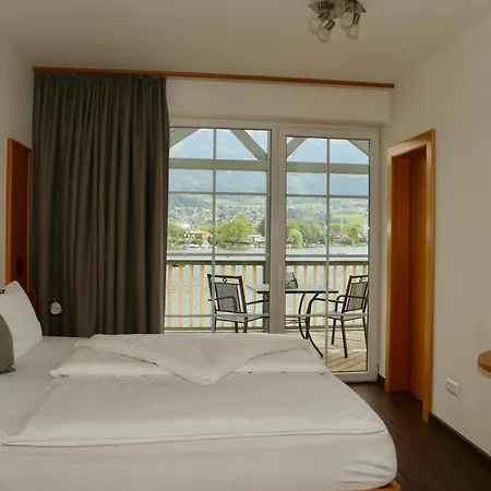 Appartements-strandschloessl Heitzmann Lägenhet Seeboden